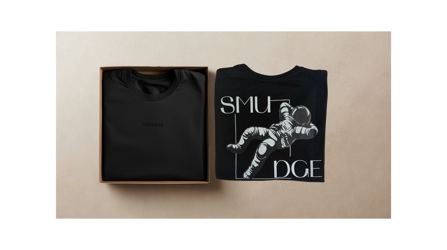 iSmudge Club Spationaut Voyage Oversized Tee